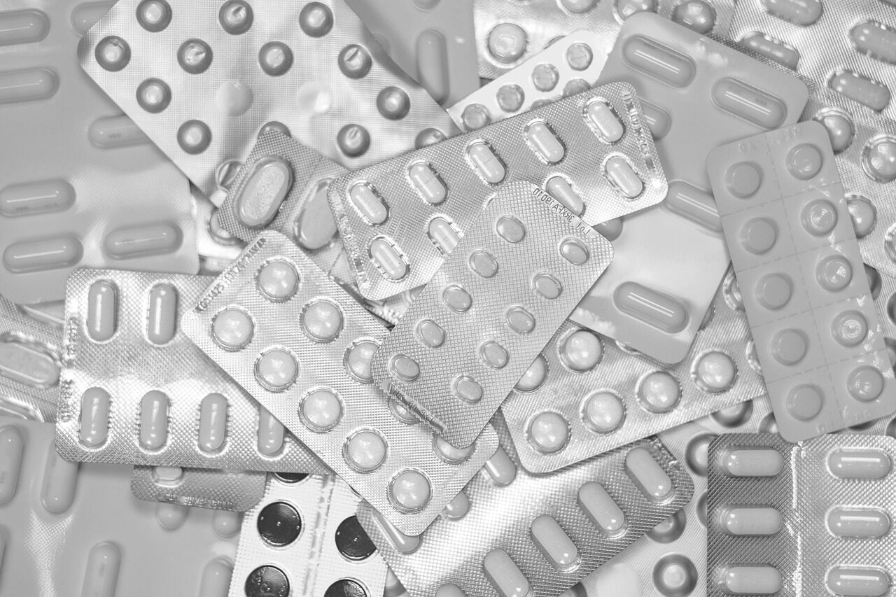 medications, tablets, medicine, cure, pharmaceutical, pharmacy, pharmacology, medical, medical drugs, pills, prescription, prescription drugs, capsules, health, healthcare