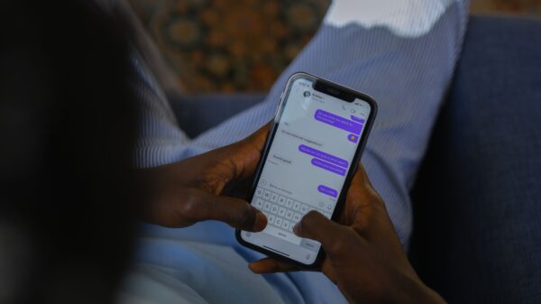 Bankarski sektor ukida SMS obaveštenja, korisnici preusmereni na aplikacije – SMS obaveštenja od banaka
