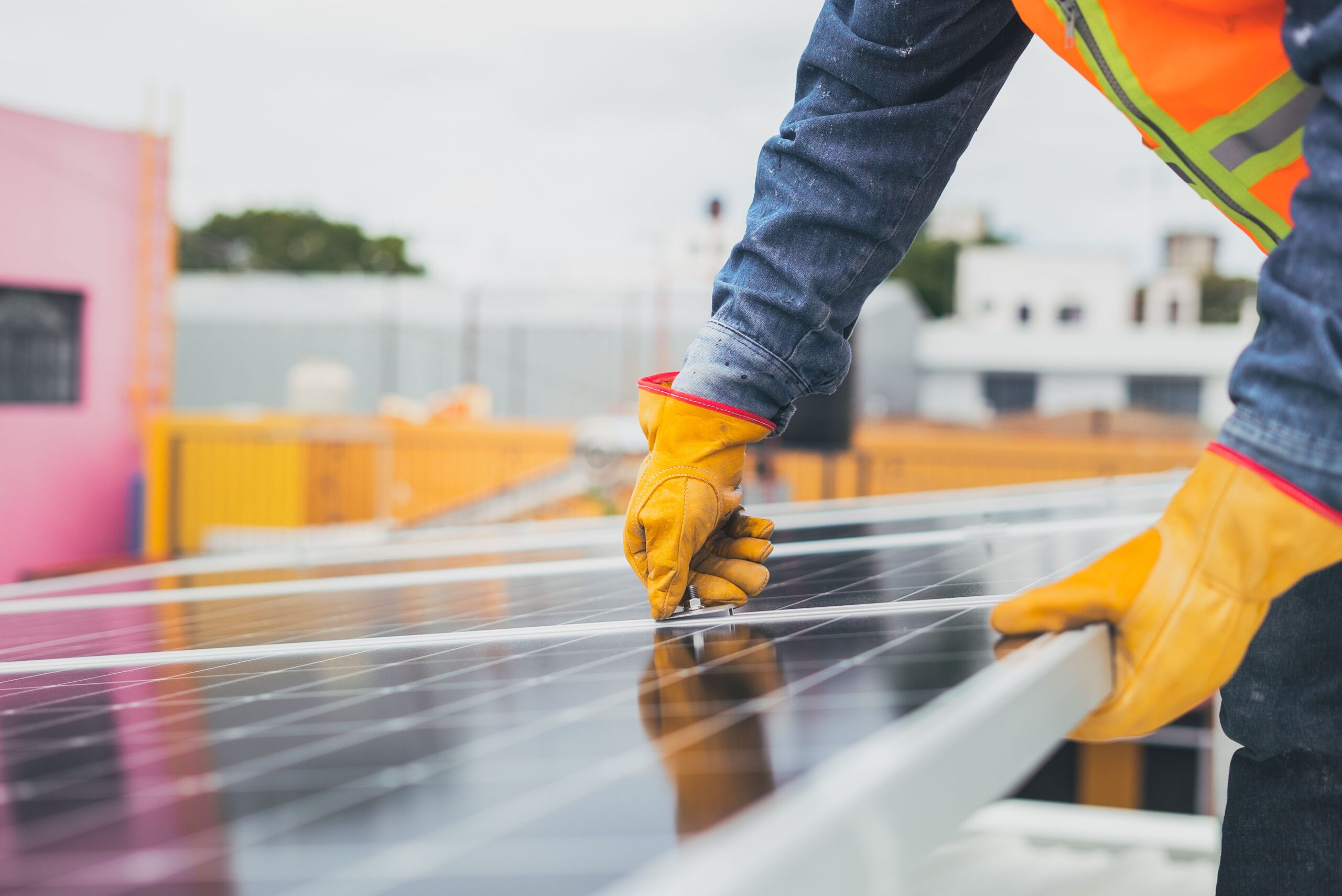 Solarni paneli za domaćinstva omogućavaju uštedu na računima za struju uz jednostavnu instalaciju
