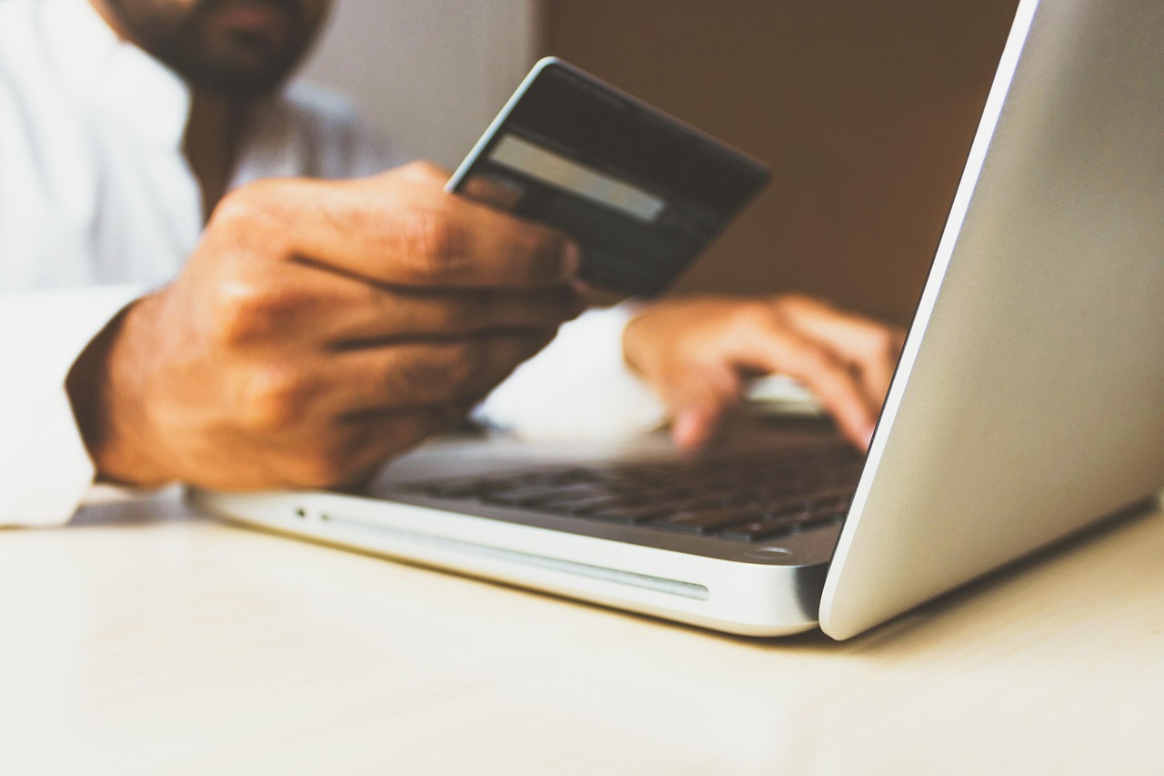 Stripe pregovara o kupovini PayPal-a i menja tok fintech tržišta