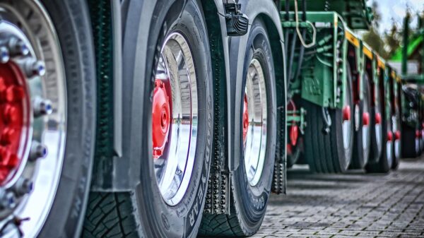 Vodostaj Rajne pao na rekordno niskih osam centimetara, teretni transport preusmeren