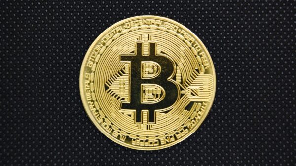 Bitcoin futures open interest dosegao 48 milijardi dolara, volatilnost preti zbog manjka likvidnosti
