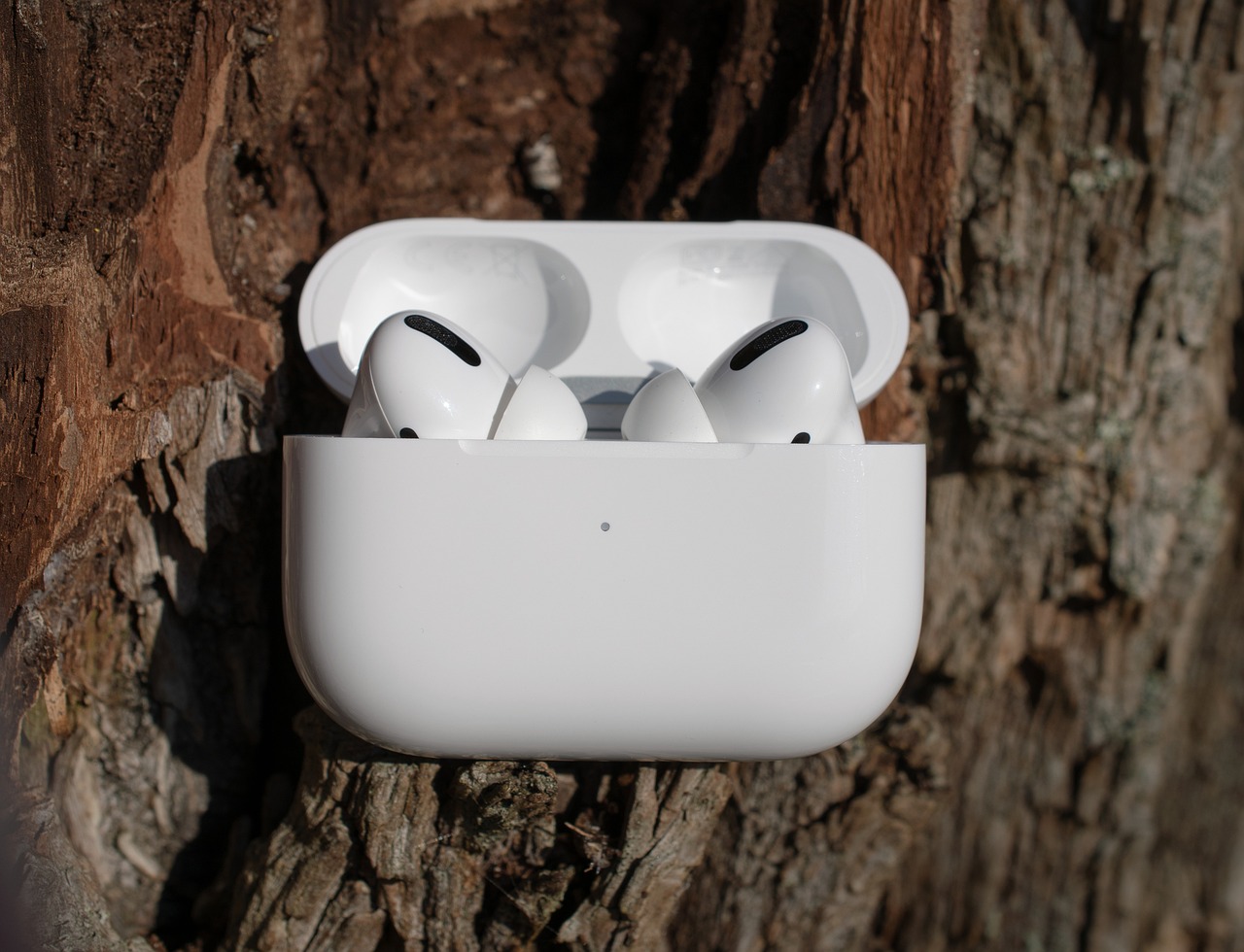 Apple otkrio AirPods sa integrisanom kamerom na zvaničnom sajtu – AirPods sa kamerom