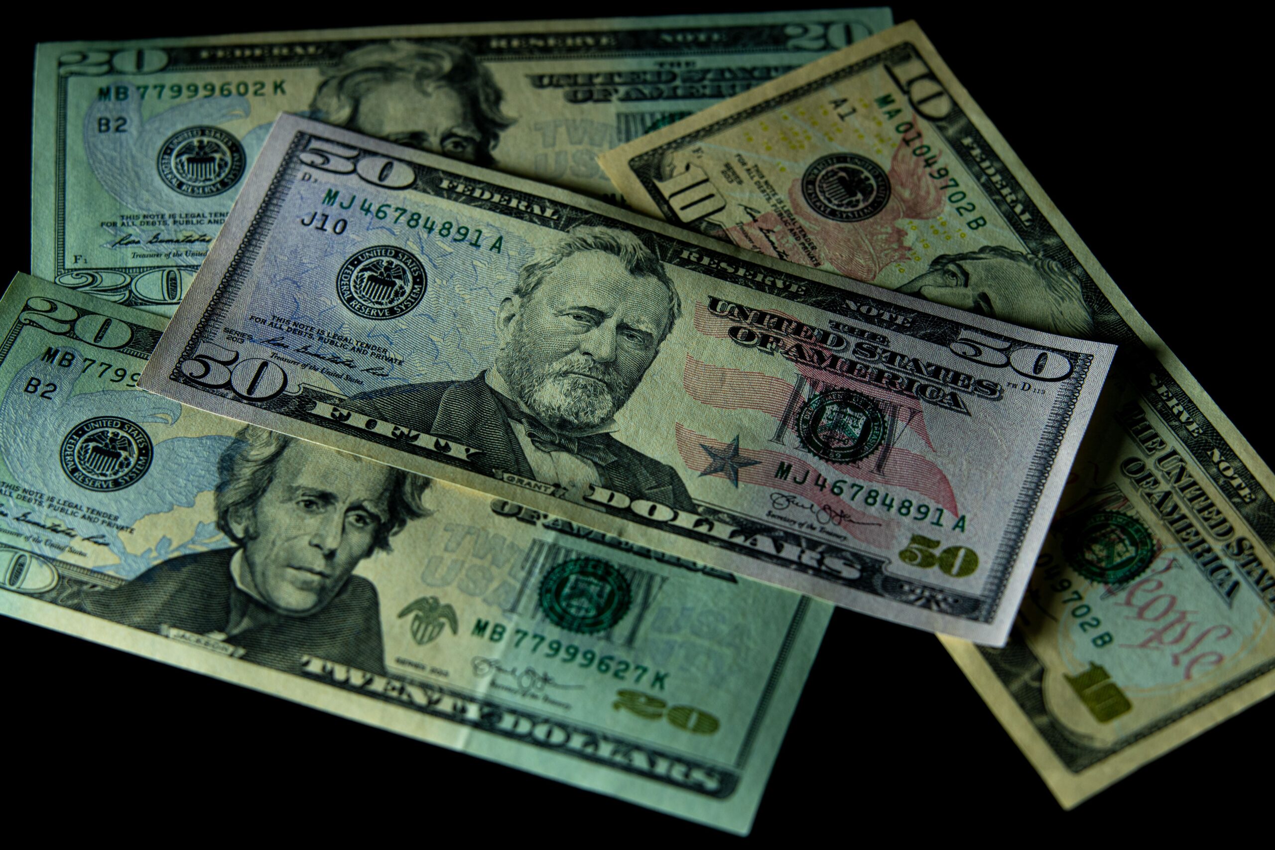 Američki javni dug premašio 40 biliona dolara, fiskalni pritisci rastu