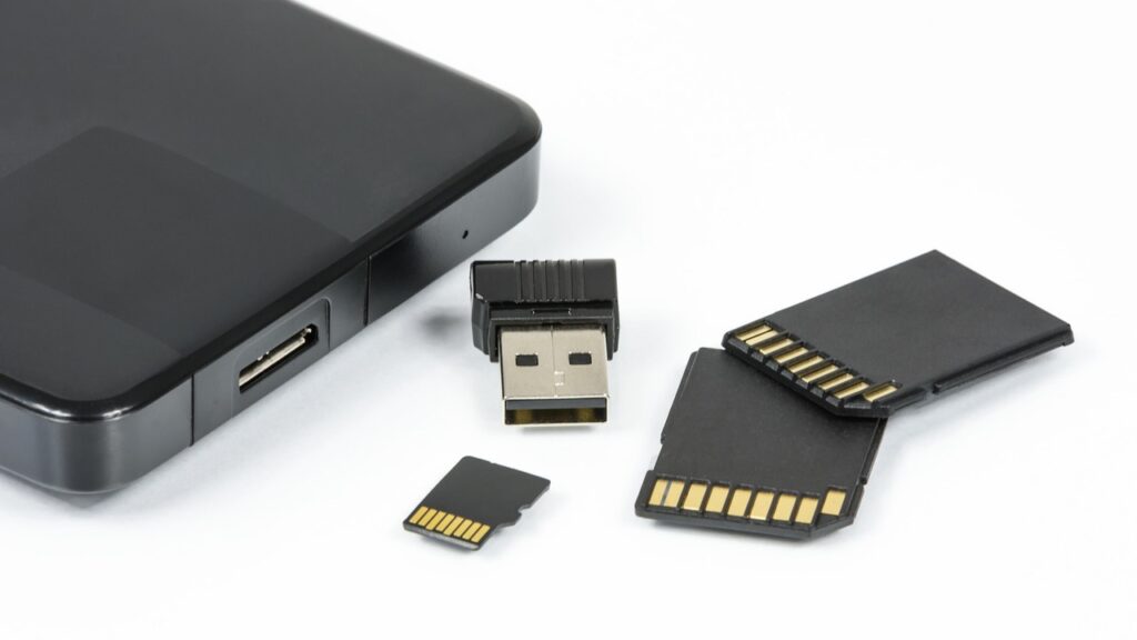Prednosti i mane flash memorije u savremenim uređajima i računarima