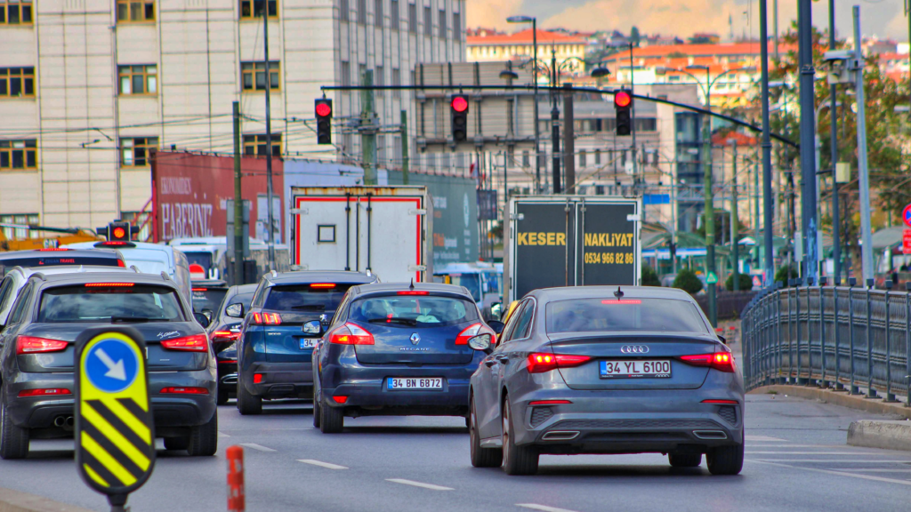Cene vozačkih dozvola i tablica rastu, saobraćajna 858 a tablice po želji 13.344 dinara