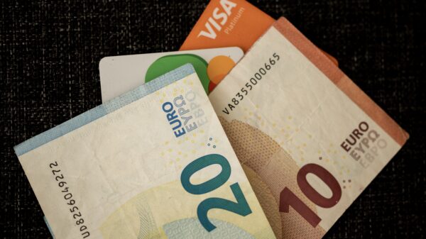 Država isplaćuje 6.000 dinara po građaninu, počela prijava za novčanu pomoć