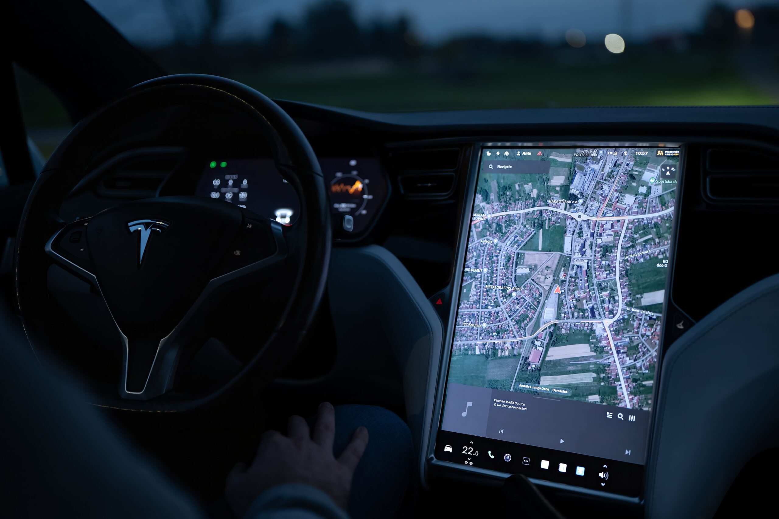 Tesla dobija odobrenje za FSD sistem u Sloveniji, šesta zemlja u EU
