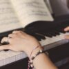 Suno v6 AI muzički modeli trenirani uz podršku Warner i BMG diskografija – suno v6 AI modeli