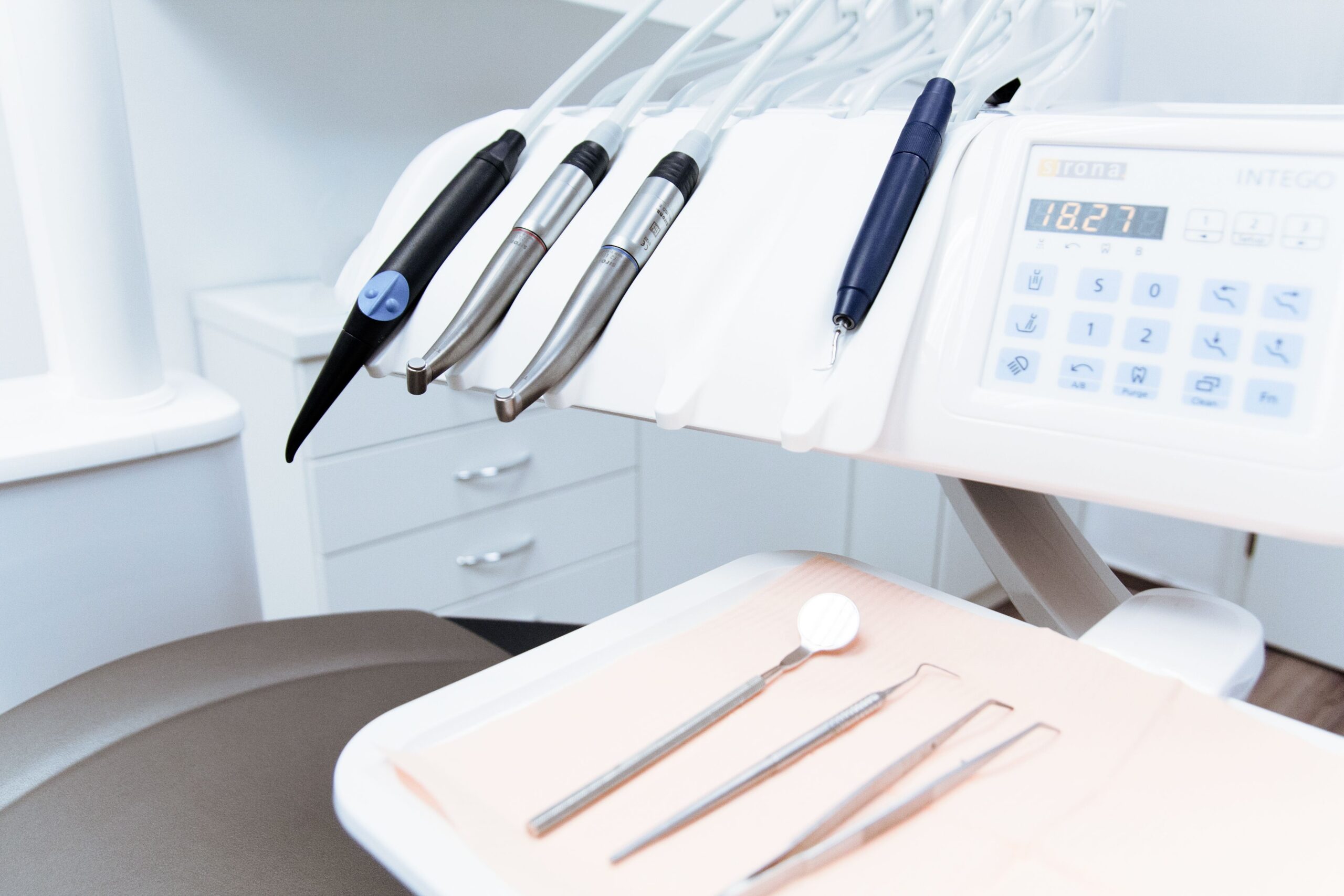 Dentalni turizam u Albaniji privlači evropske pacijente, više od 400 ordinacija u Tirani