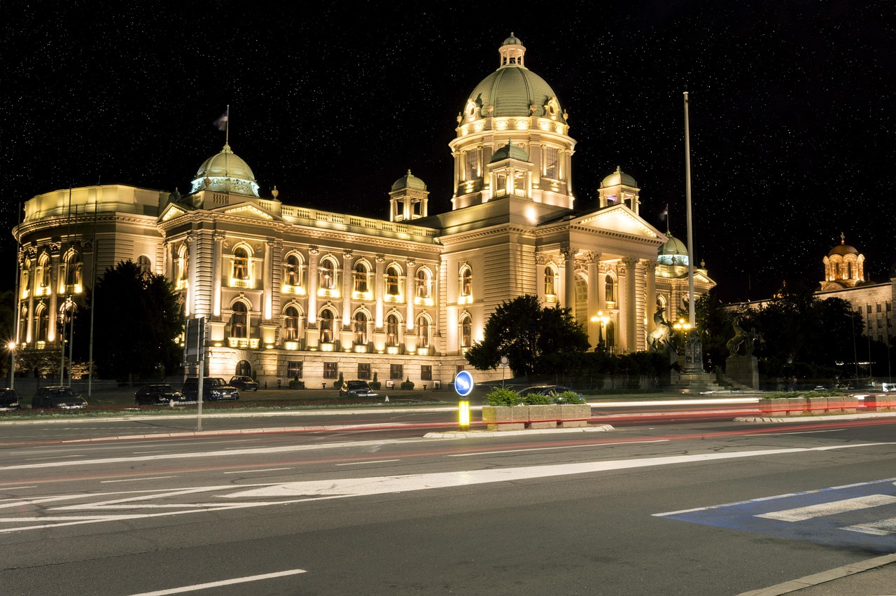 Apoteke Beograd počele isplatu 16 zaostalih zarada zaposlenima, kompletna uplata do ponedeljka – isplata zaostalih zarada u Apotekama Beograd