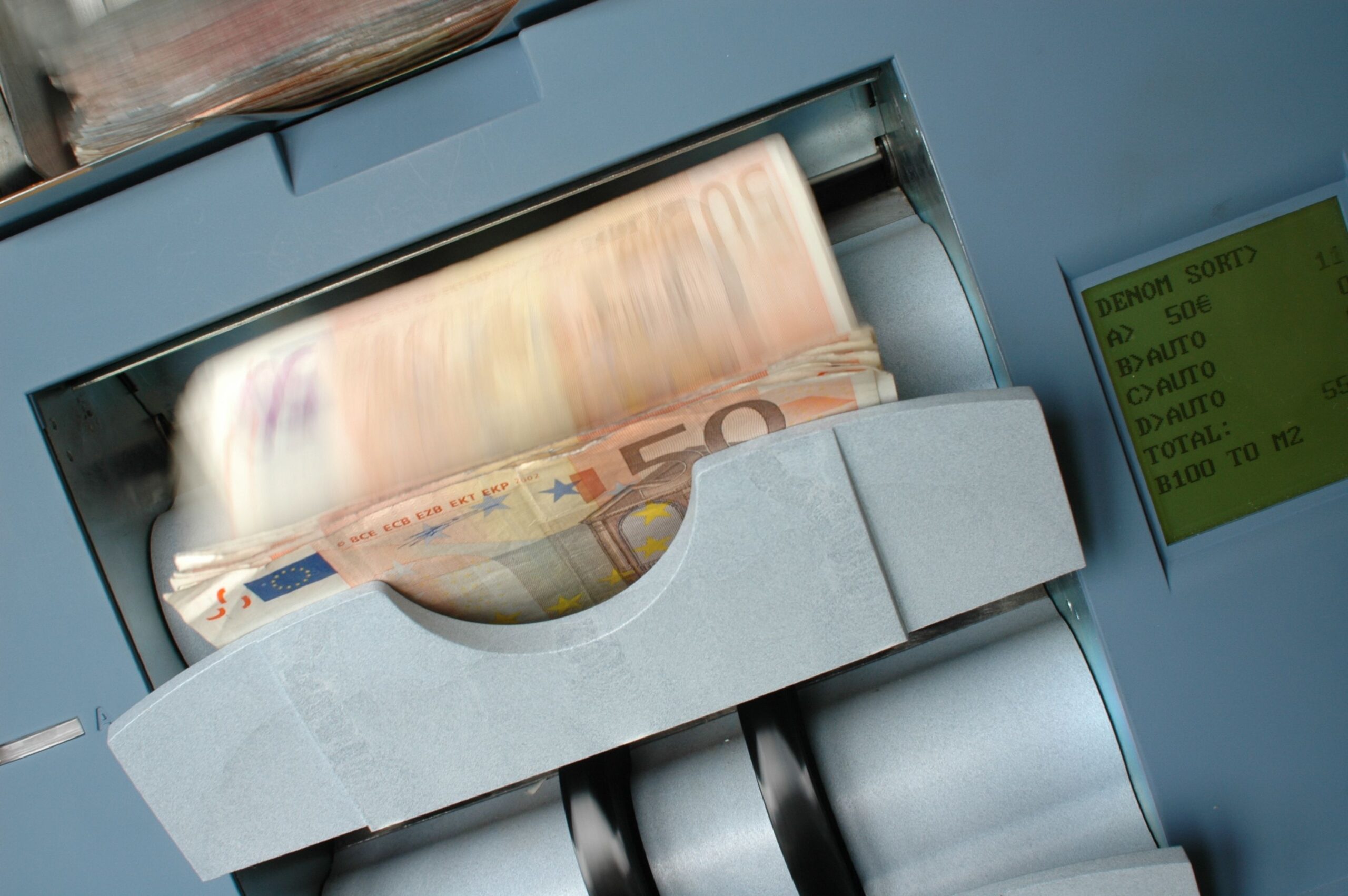 Minimalna plata u Crnoj Gori raste na 1.400 evra, prosečna penzija dostiže 600 evra