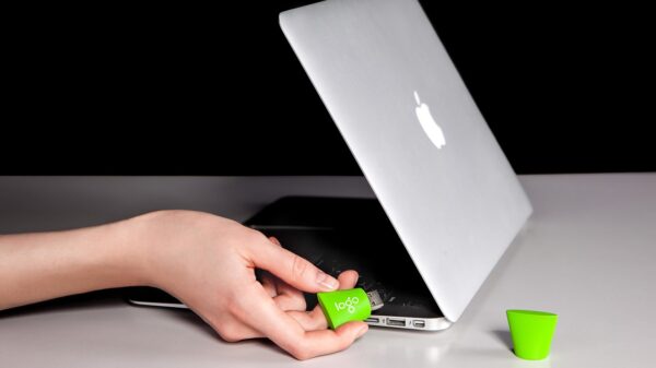 Zašto monitori imaju dva USB porta i kako ih najbolje iskoristiti – monitori sa dva USB porta