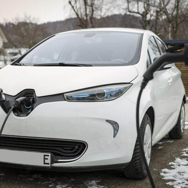 Električni automobili zadržavaju kapacitet baterije i posle 150.000 km, otkriva istraživanje