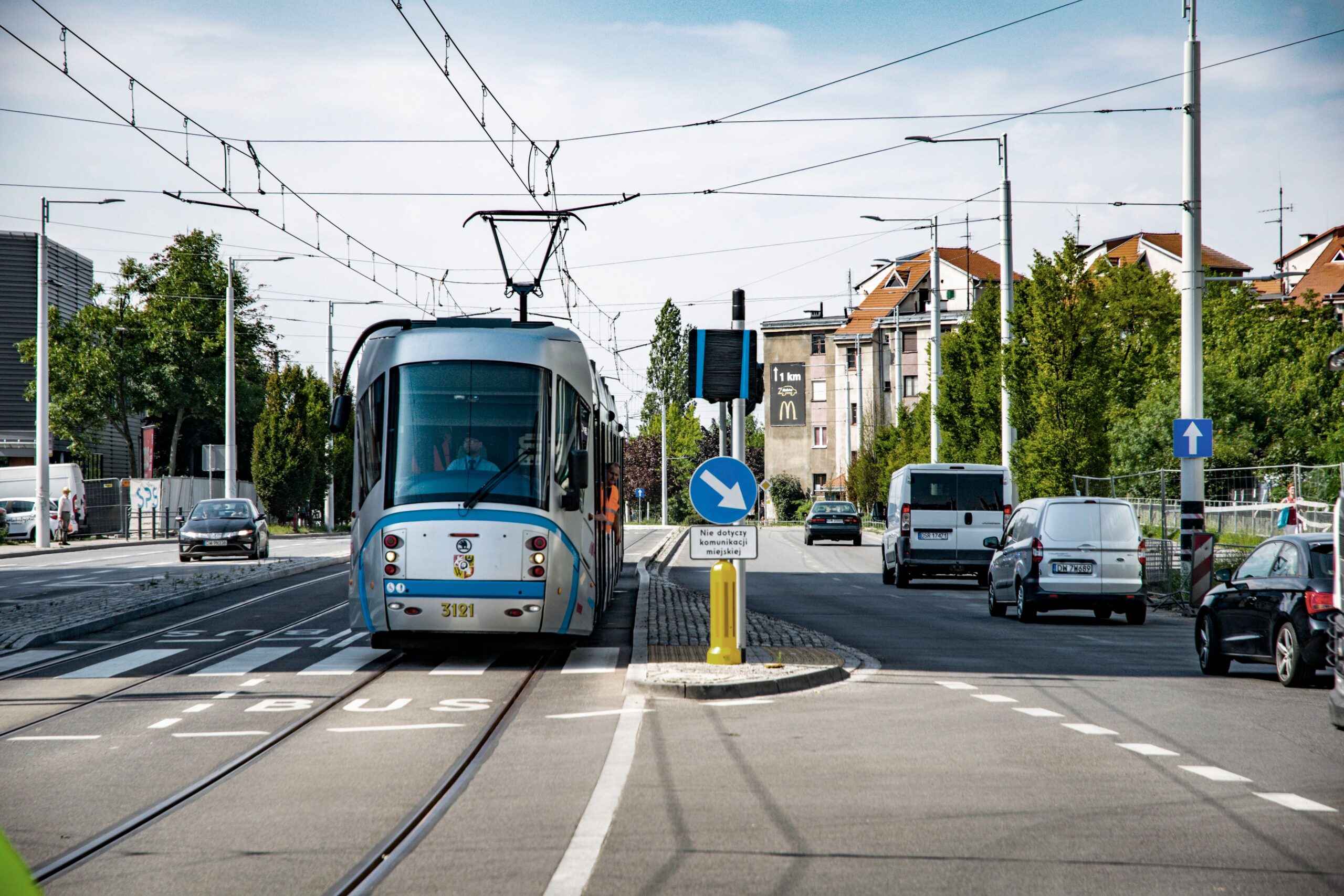 Električni tramvaji bez šina mogu povećati kapacitet prevoza u Podgorici