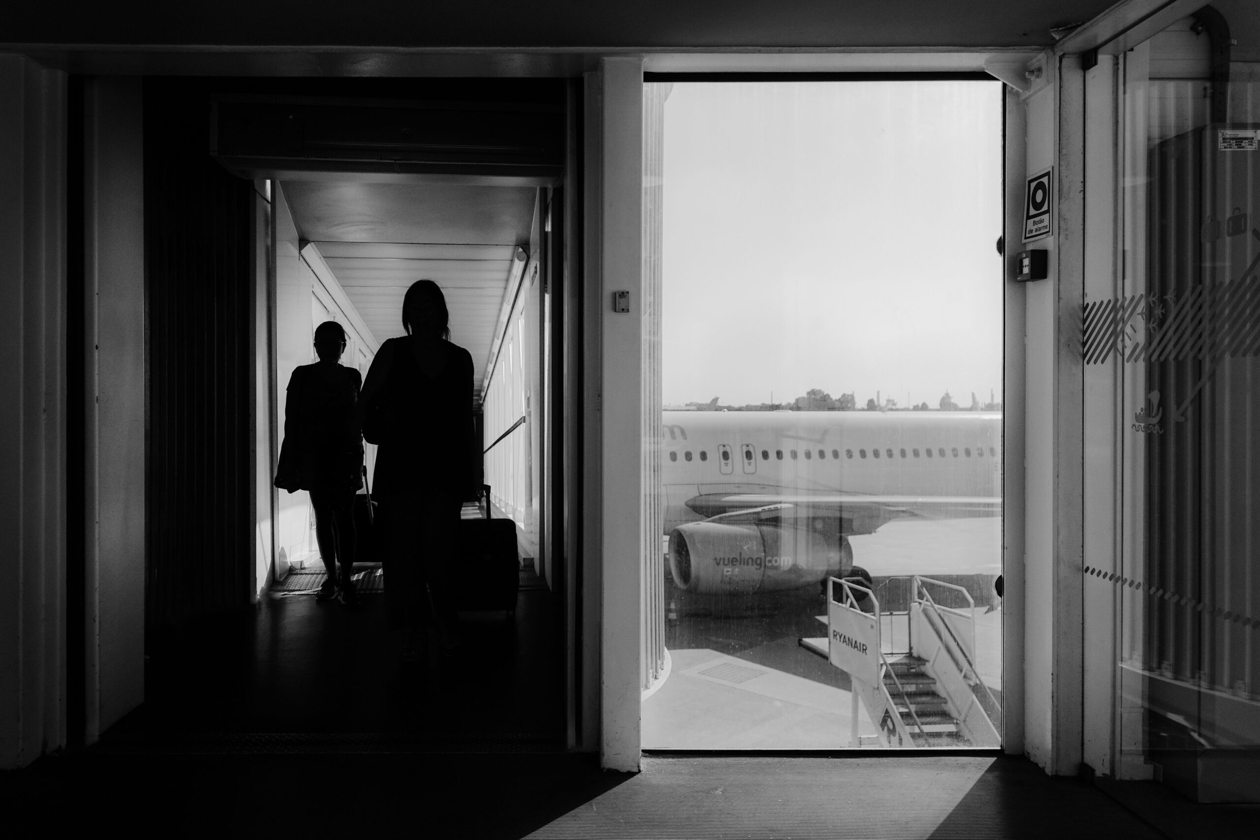 Aviokompanije u EU uvode dva ručna prtljaga uz standardnu kartu na svim letovima – nova pravila na letovima unutar EU