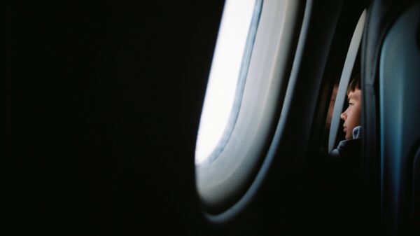 Air Serbia omogućila prvih 50 učenika sa KiM da lete avionom tokom Dečije nedelje – let avionom za učenike