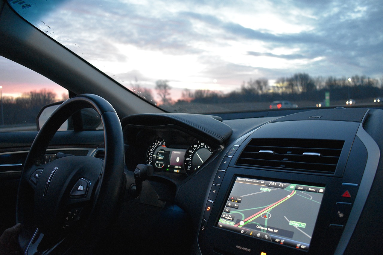 Razlika između Android Automotive i Google Built-In platformi za automobile (VIDEO)