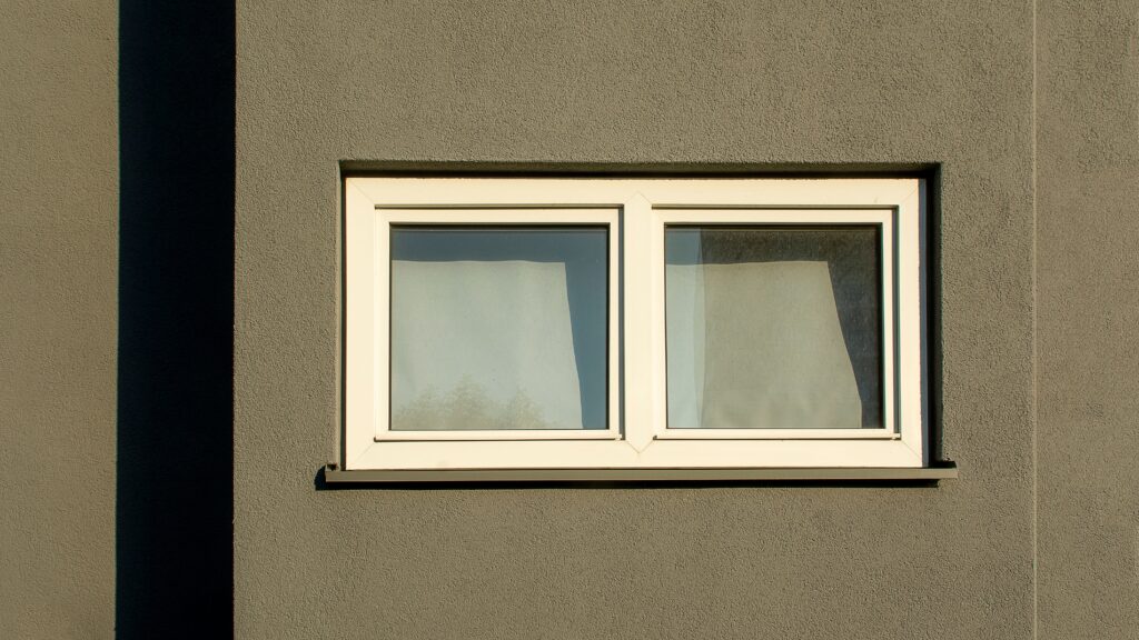 PVC stolarija menja trend: Rast potražnje za tamnim i drvenim bojama u domovima