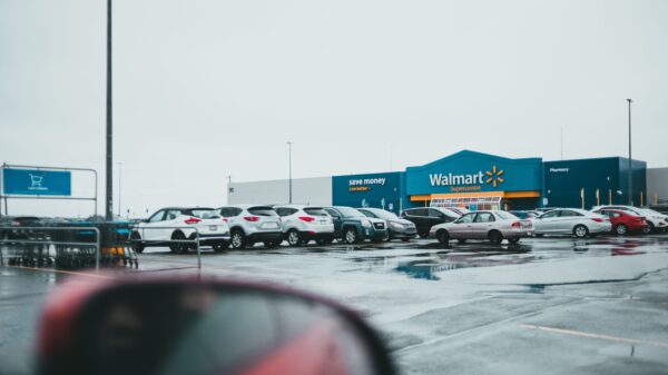 Walmart signal ukazuje na mogućnost smanjenja kamatnih stopa u SAD – Walmart signal recesije
