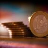 Dinar stabilan prema evru na 117,3785, blago slabljenje u odnosu na dolar – kurs dinara za evro