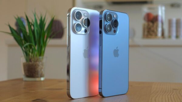 Razlike između kamere iPhone Duo i iPhone 18 Pro modela otkrivene