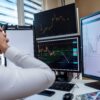 DAX indeks pao na 25.304 poena, evro oslabio na 117,14 dinara